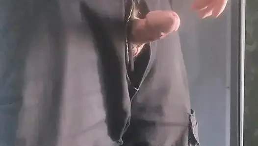 Yeni depolama biriminin tadını çıkarıyor.