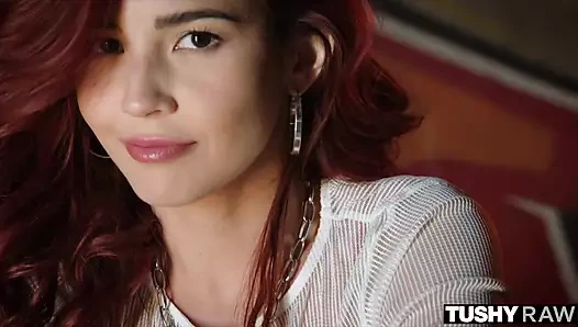 Tushyraw - ateşli kızıl saçlı agatha sıkı götünü sert siktiriyor