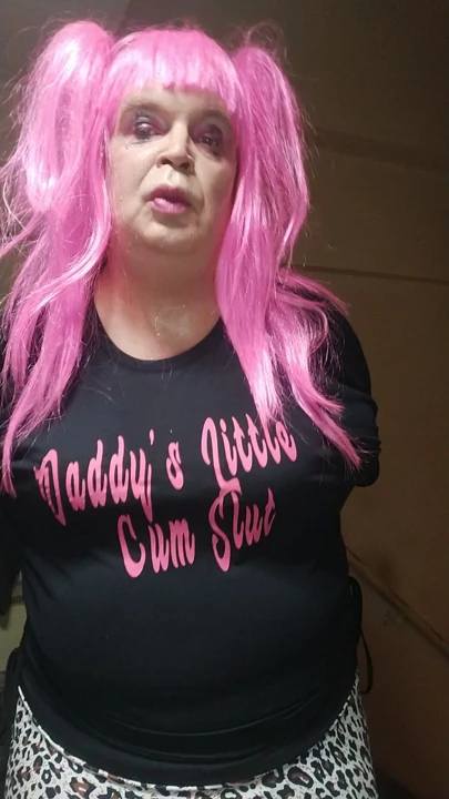 Bu cum slut için "Daddy" olacak mısın?