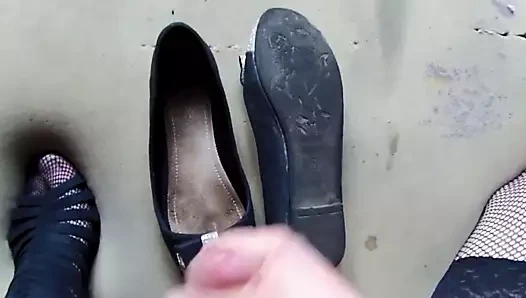 güzel ayakkabılara boşalmak