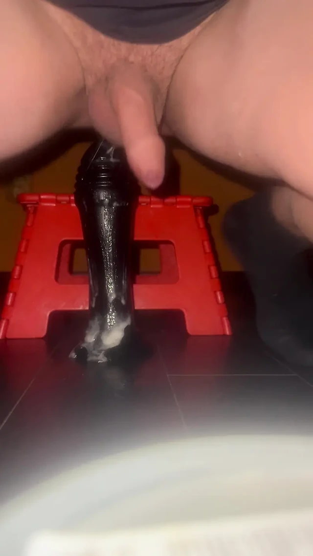 Yumruk dildo boşalması!