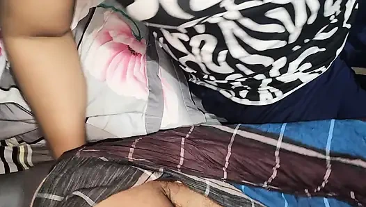 Ev sahibiyle sikişiyor bölüm 01