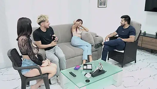 Bi Dörtlü! Üniversiteli Kız, Amatör Dörtlü Swingers