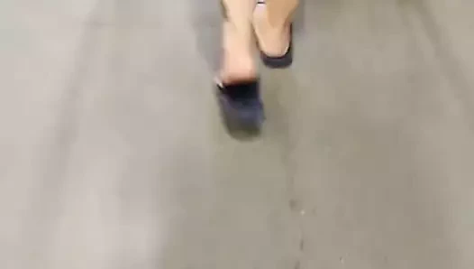 Milf bacaklar ve ayaklar bölüm 2