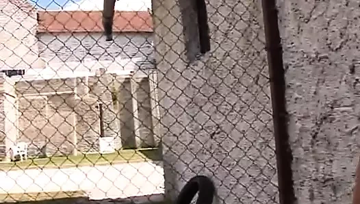 Bağlı Alman fahişe sıcak açık BDSM eylem sonra cum yiyor