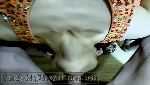 Büyük ve seksi Britney ile tanışın - güneyli belle oral seks kraliçesi! - İlk video! - Ateşli sakso önizlemesi (2 dakika. versiyon)