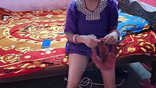 Seksi Hintli yenge mona sikişiyor