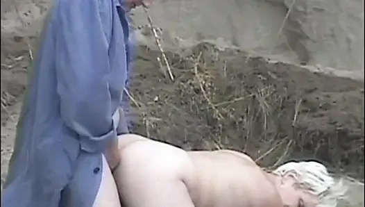 Mature couple hairy pussy fucking in dogging position