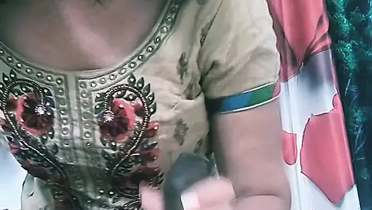 Büyük memeli üvey anne sikişme fikrine bayılıyor