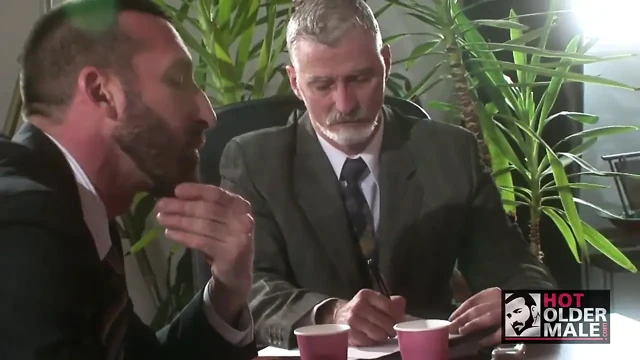 Uygun olmayan Paul, Billy ve Xavier