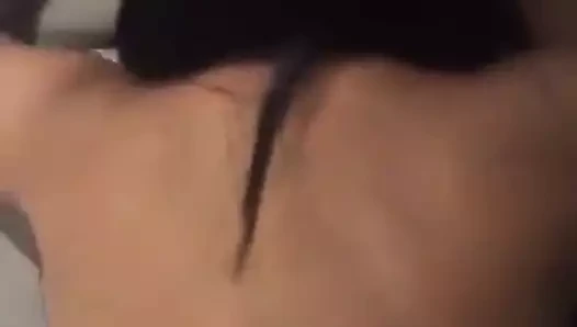 Gostosa gemendo gostosinho na vara