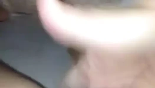 Kendi amcığına şaplak