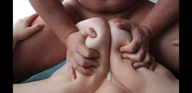 Sert meme sikişi ve boşalma!