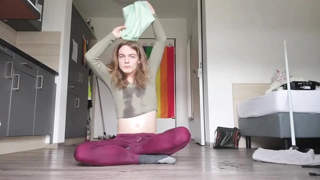 Aynı taytla tekrar işemek