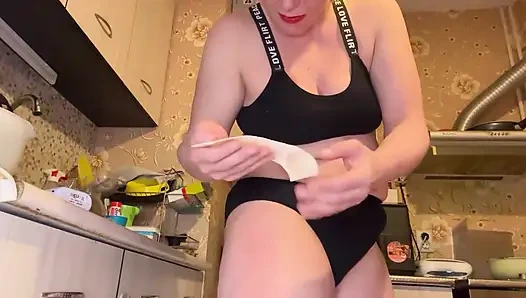 Kalçalarımı ağdalıyorum, çok acı verici ama yumuşuyor ve güzelleşiyor