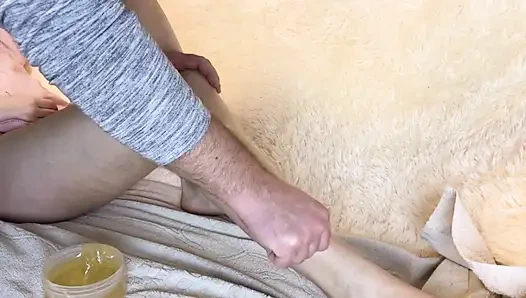 Evde bacaklarım için ağda