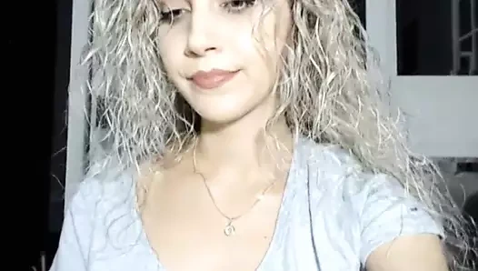 kız üzerinde web kamerası