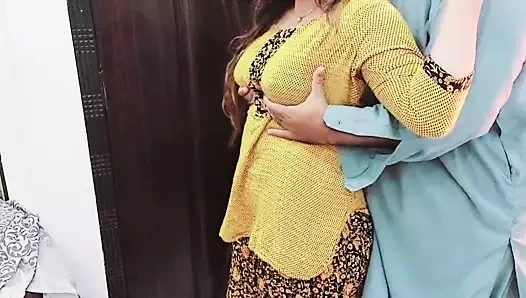 Hintli ateşli evli kadın tüm deliklerden sikiliyor - net Hintçe ses edepsiz konuşma