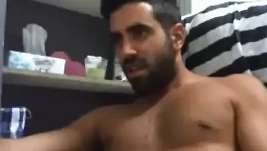 Bearded adam sağladım sert