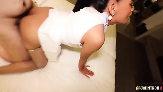 Johntronx - muhteşem Asyalı amatör bebek bakış açısı tarzında arkadan sikişmeyi seviyor