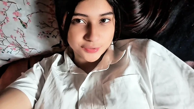 HORNY STEPMOM FUCKS HER STEPSON'S FRIEND TO SCUNDIDAS