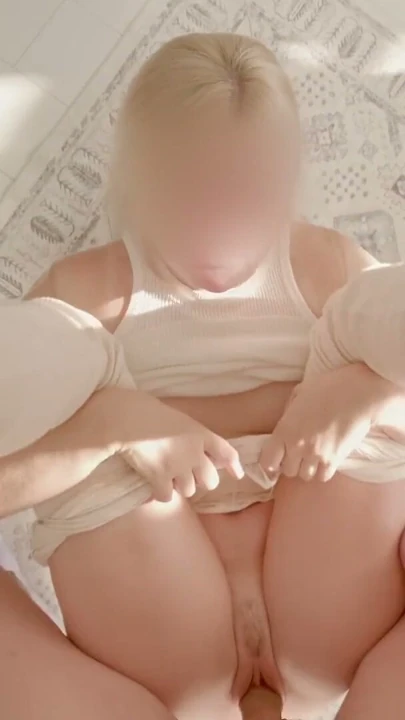 Tamam, üvey kız kardeş, partiye gitmene izin vereceğim ve sana biraz para harcayacağım, ama bir şartla... | Klip 2