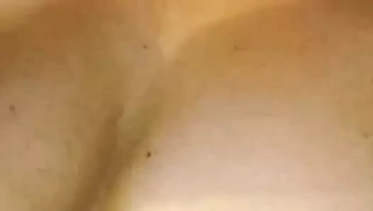 Büyük memeler kedi oyun ile orgazm