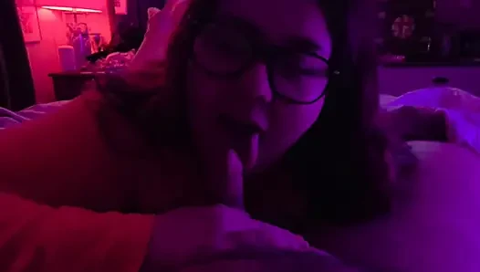 Özensiz sakso, ayakla muamele ve sikiş? Jinkies!