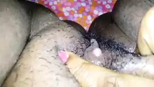 Gece filme sıcak kıllı kedi ve klitoris