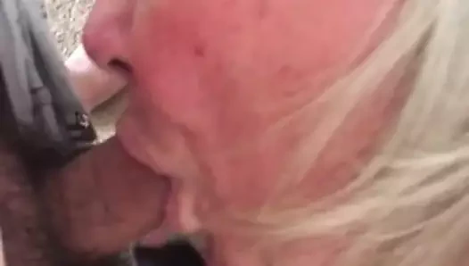 Yaramaz nine beni emiyor!!