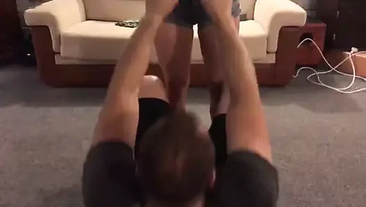 6'lı karın kaslarına sahip olmanın en iyi yolu