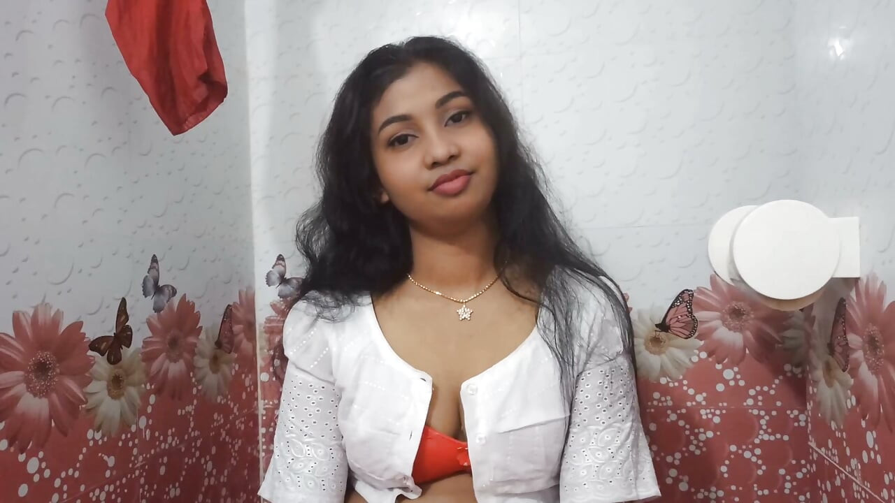 Bangladeşli banyoda seks videosu gerçek fase sadece seks videolarının tadını çıkarıyor
