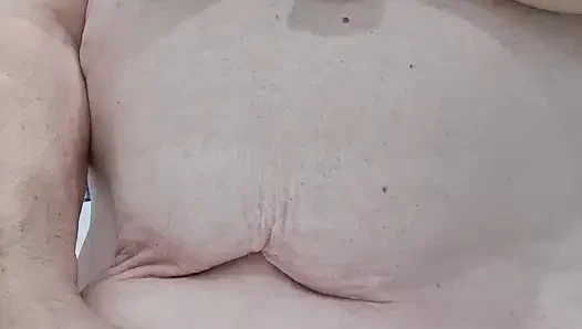 Banyoda mastürbasyon ve döl yok