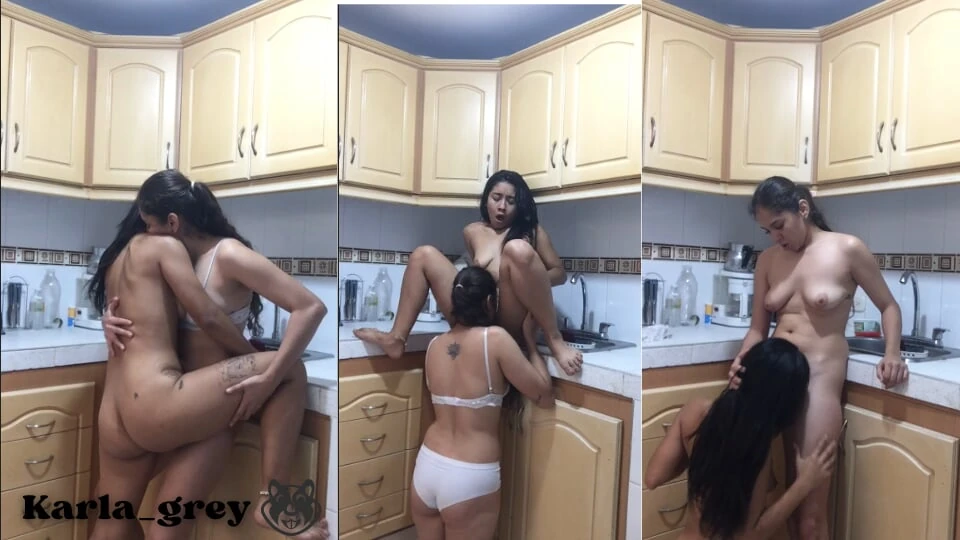 I seduce the neighbor's stepdaughter