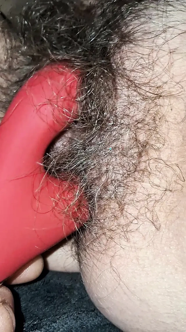 Yeni oyuncak, kıllı amcık