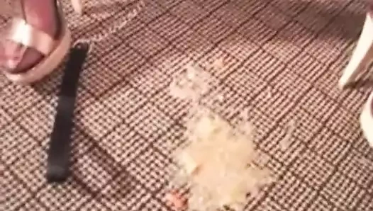 Aldatılan arşiv milf gagging üzerinde dev siyah bulls musluklar