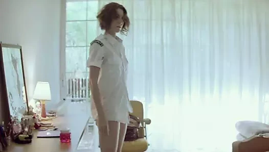 Köpek Dişi - kynodontas (2009) 014 anna kalaitzidou