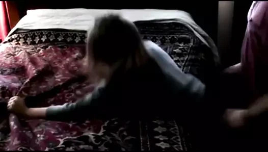 Gf arkadan yatakta becerdin alır (deli gibi inliyor)