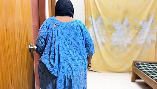 Ateşli müslüman büyük götlü hizmetçi