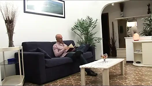 Yetişkin çift büyük yarak emiyor