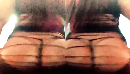 Götümü sallıyorum