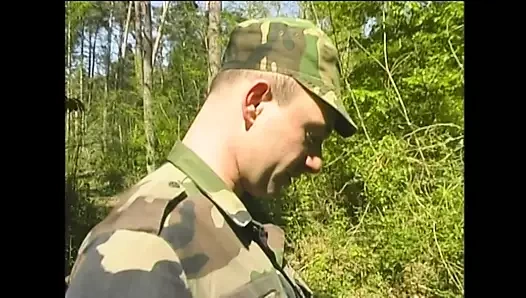 SIKIŞEN KıZLAR EMIRLER ALTıNDA EP 3