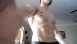 Düz üstün adama tapılması gerekiyor