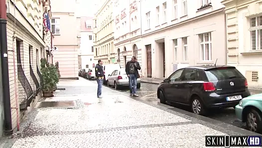 Aldatılan koca karısı için bbc bulur