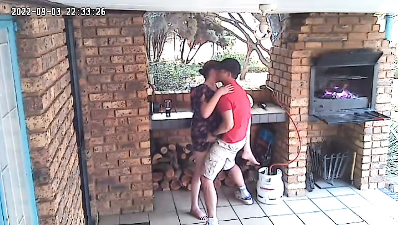 Spycam: cc tv self catering konaklama çift doğa rezervinin ön verandasında lanet