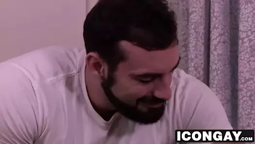 kıllı baba jaxton tekerlekli memnun genç latino diego diaz