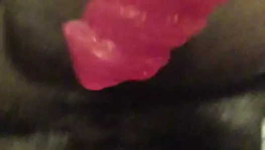 Büyük ıslak kremsi amcığımı boşaltıyor