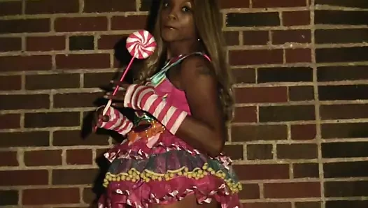 İsa henny red aşık iken twerking