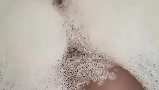 Yorgun ayaklarımı sırılsıklam