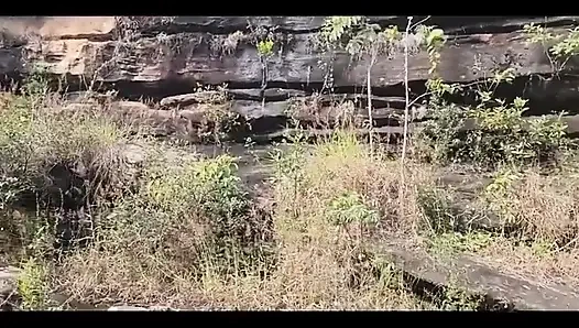 İz, şelale ve bir sürü halka açık seks!